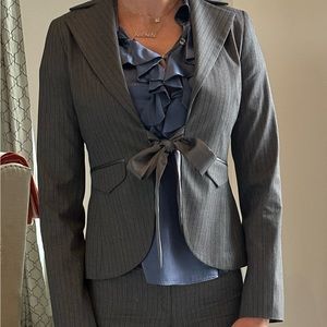 Adorable suit set size 2